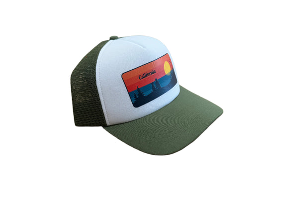 Puplid Hunter Hunter Green Trucker Hat for Humans - The "California"