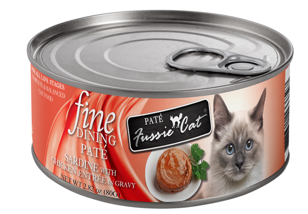 Fussie Cat Fine Dining Pate Sardine with Chicken Entree in Gravy