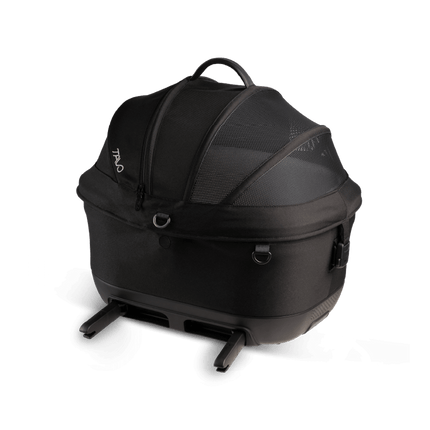 Tavo Pets Maeve iso+Roscoe Pet Travel Station