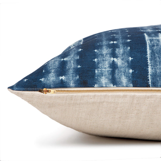 The Foggy Dog Bed - Indigo Mud Cloth Pattern