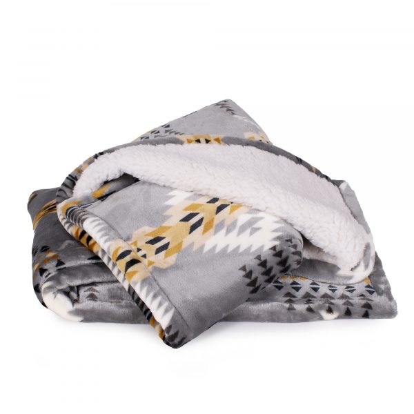 Pendleton Rancho Arroyo Plush Pet Throw 30" x 40"