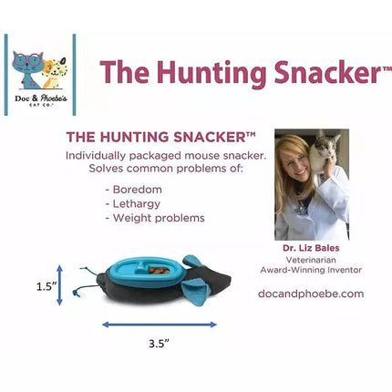 Doc & Phoebe Hunting Snacker